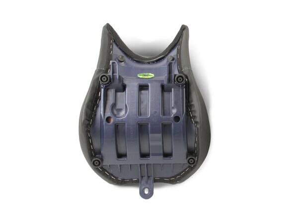 Sargent's World Sport Motorcycle Seat for the Suzuki GSX-S 1000 under the front seat features.